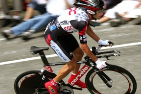 华体会app注册-五大联赛是否推动中场压迫频率数据化管理，五大联赛中场球员