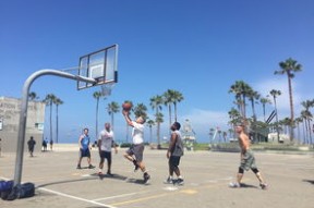 华体会手机网站-中国篮球职业联赛裁判员执法能力提升方案及培训体系，篮球裁判员培训视频