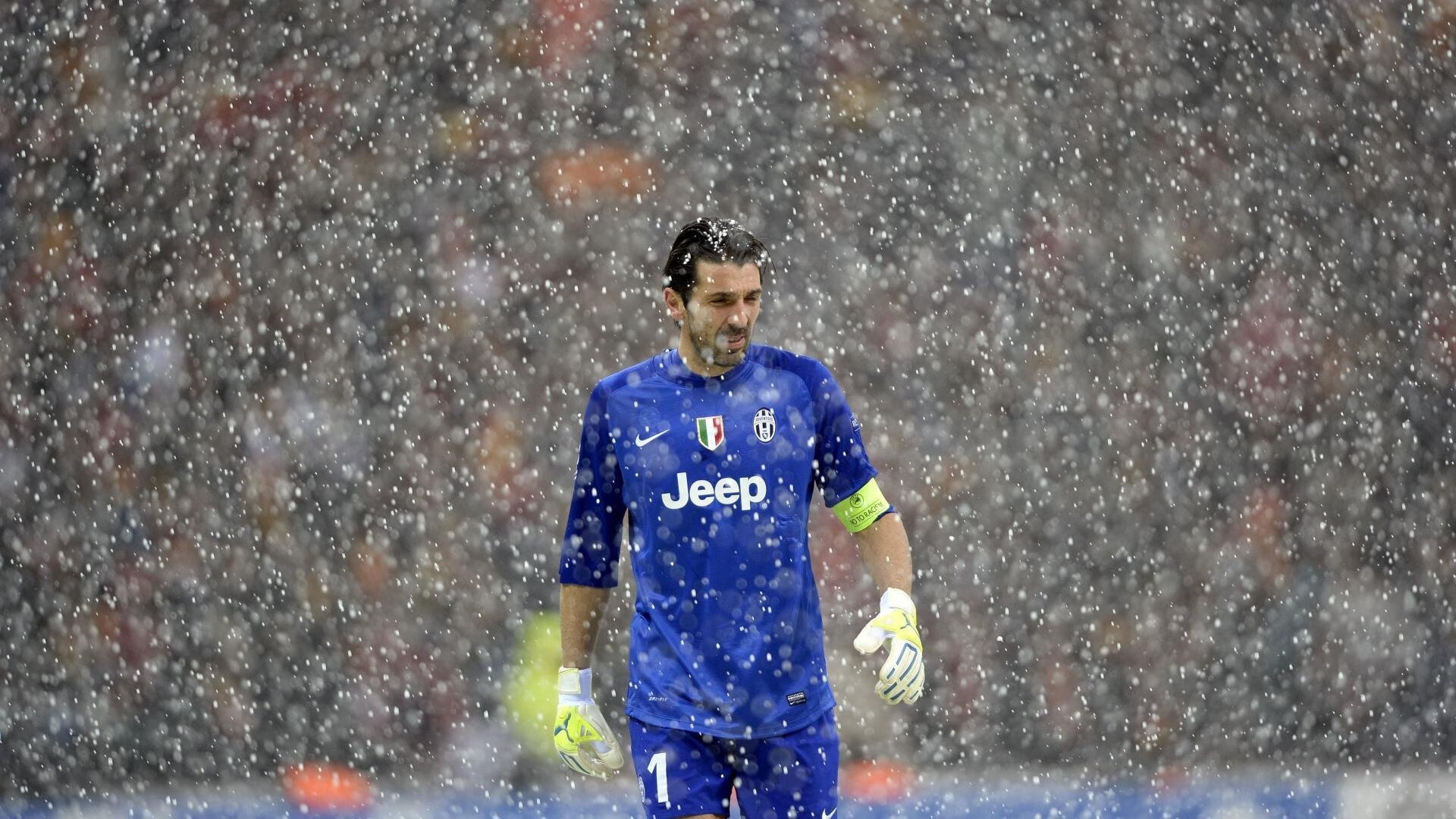 中国队冲刺阶段发挥关键作用，中国队冲击金牌